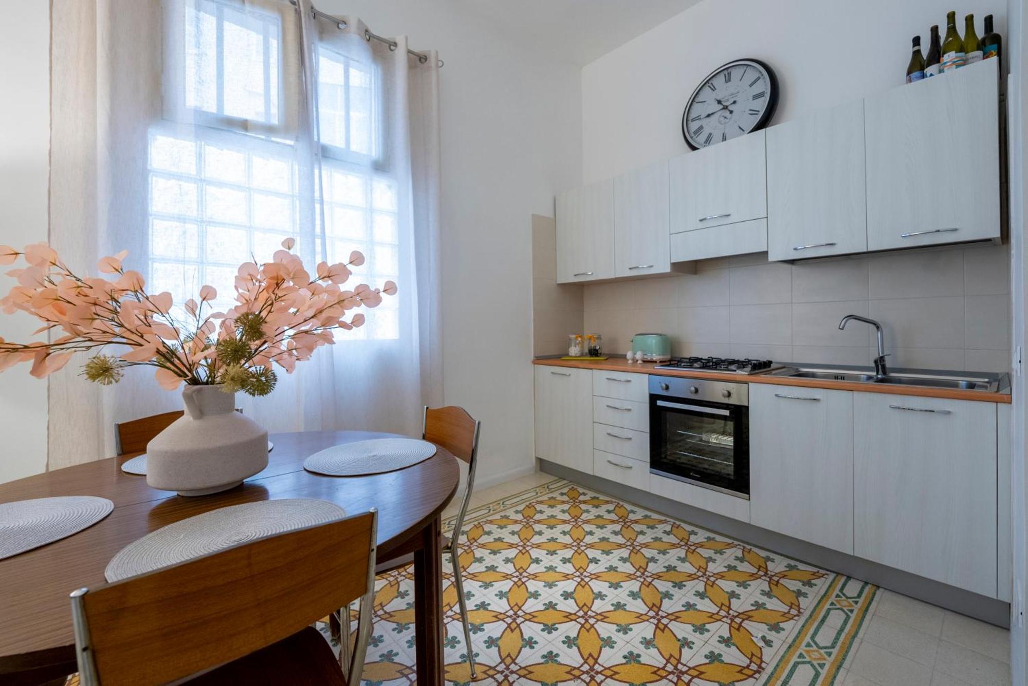 La Fenice - Mosaic Home ตราปานี ภายนอก รูปภาพ